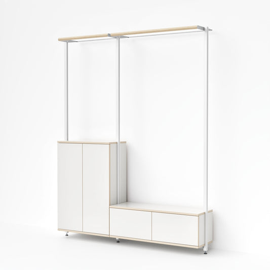 ELVA X ALTA – MALYA – Dreiviertelansicht des modularen Regalsystems mit Stauraum und Aluminiumprofilen in Weiß mit Multiplex-Kanten