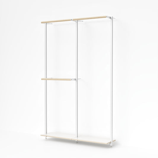 MALYA Kleiderstange im cleanen Look mit 3 Kleiderstangen – zeitloses, wandmontiertes Ordnungssystem mit klaren Linien und hochwertiger Tischlerverarbeitung, ideal für moderne Innenräume.