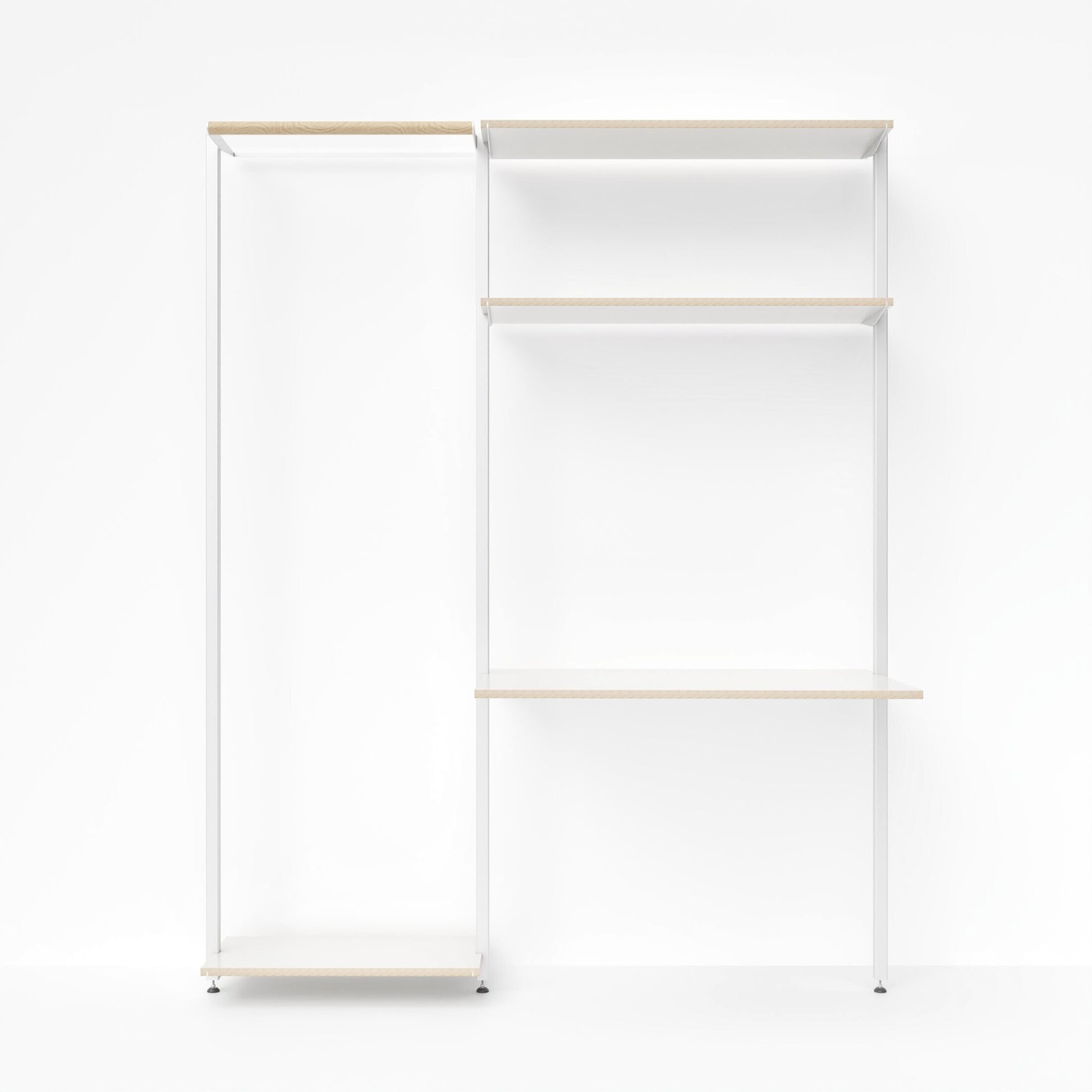 Modulare Kombination aus MALYA RIGA Schreibtisch und OSLO Kleiderstange – wandmontiertes System mit 90 cm breitem Arbeitselement und offener Garderobenstruktur aus Aluminiumprofilen und naturfarbenem Multiplex, ideal für hybride Räume zwischen Arbeiten und Wohnen.